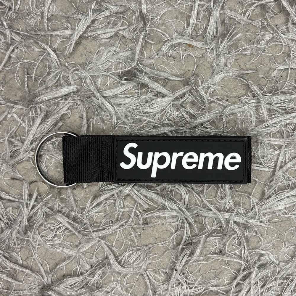 Supreme Black and White Webbing Keychain